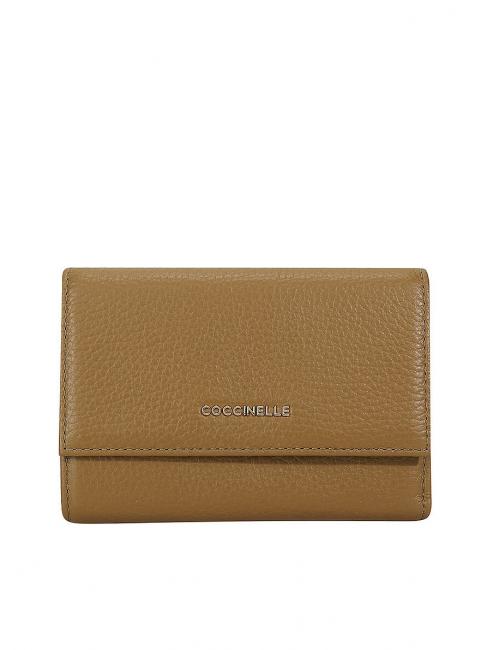 COCCINELLE METALLIC SOFT Bifold-Brieftasche aus gehämmertem Leder Haselnuss - Brieftaschen Damen