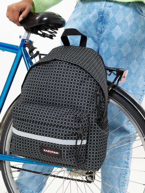 EASTPAK PADDED BIKE Rucksack mit Fahrradhaken reflektiert schwarz - PC-Rucksäcke