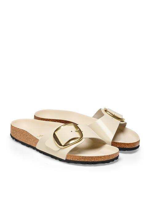 BIRKENSTOCK MADRID BIG BUCKLE Slipper aus Lackleder ecru glänzen - Damenschuhe