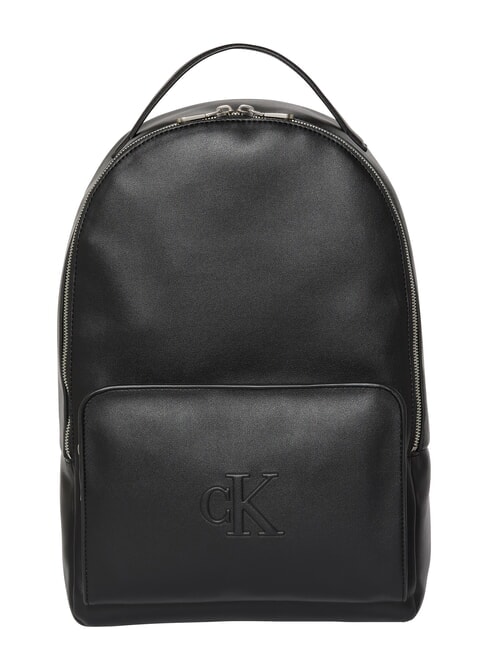 CALVIN KLEIN CKJ SCULPTED IMPRESS Rucksack mit 14"-Laptopfach auf Schwarz - Rucksäcke für Schule &amp; Freizeit