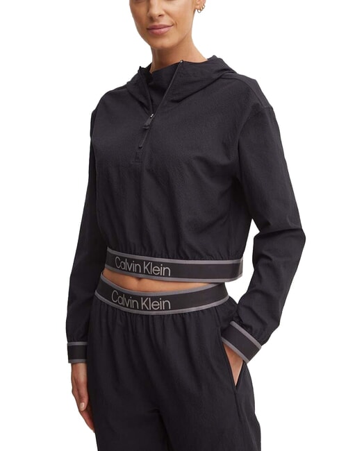 CALVIN KLEIN CK PERFORMANCE Jacke aus technischem Gewebe mit Kapuze schwarze Schönheit - Damenjacken