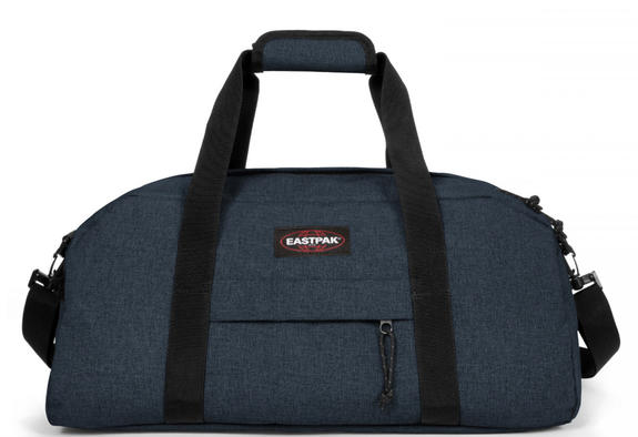 EASTPAK STAND + Reisetasche mit Schultergurt dreifach denim - Reisetaschen