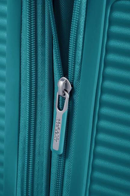 SOUNDBOX SPINNER Mittlerer Trolley, erweiterbar JADEGR&Uuml;N - Harte Trolleys