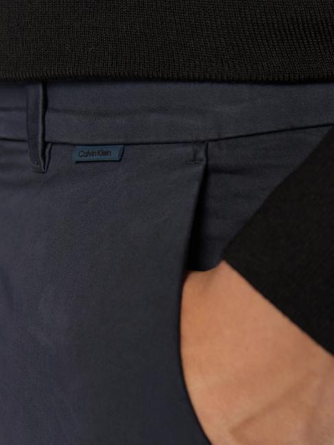 Sateen chino Baumwollhose, schmale Passform Calvin Marine - Hosen Herren