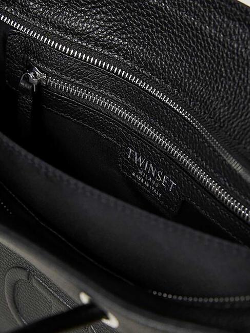 LOGO EMBOSSED Handtasche mit Schultergurt Schwarz - Damentaschen