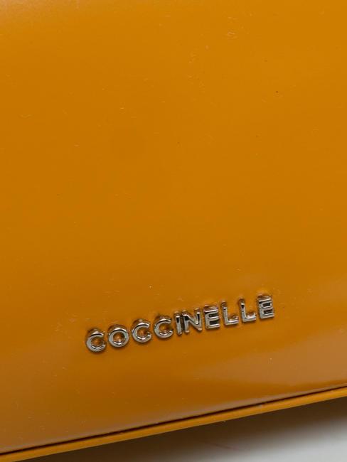 LILY SHINY CALF Mini-Ledertasche mit Kettengriff Harz - Damentaschen