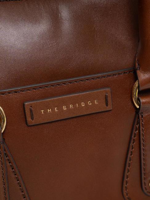 CECILIA Kofferraumtasche aus Leder mit Schultergurt BRAUN - Damentaschen