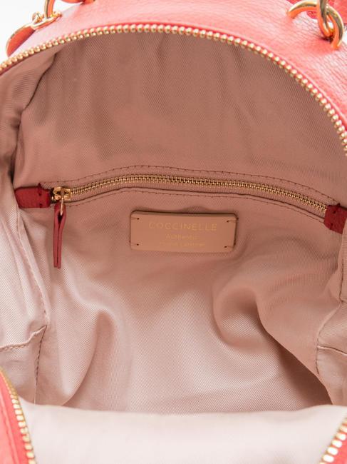 ALPHA Rucksack aus geh&auml;mmertem Leder Preiselbeeren - Damentaschen