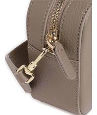 COCCINELLE TEBE Schultertasche aus strukturiertem Leder warmes Taupe 2 - Damentaschen - 3