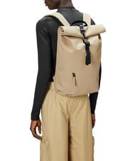RAINS ROLLTOP RUCKSACK Großer wasserdichter Rucksack Sand - Rucksäcke für Schule &amp; Freizeit - 3