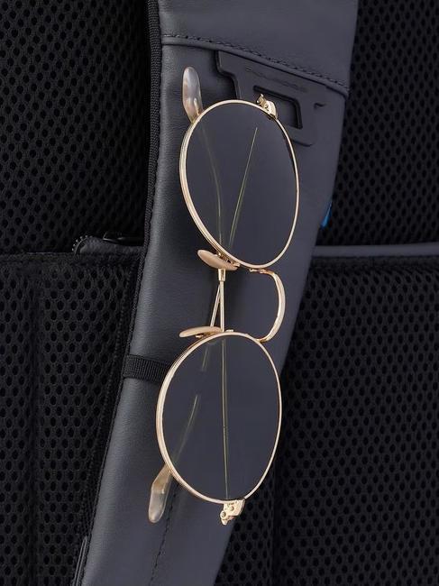 Rucksack URBAN FAST-CHECK, 15,6-Zoll-PC-Halterung, aus Leder schwarz grigiongr - PC-Rucksäcke