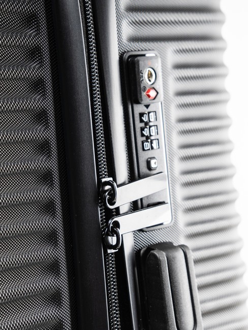 ADVENTURE Mittelgroßer Trolley Schwarz - Harte Trolleys