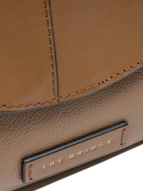 ELISABETTA Umhängetasche aus Leder mit Klappe Auster Abb. Gold - Damentaschen