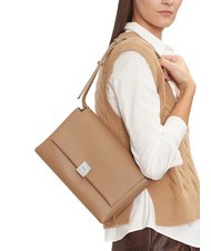 CALVIN KLEIN CK PLAQUE Mittelgro&szlig;e Umh&auml;ngetasche Amphora - Damentaschen - 5