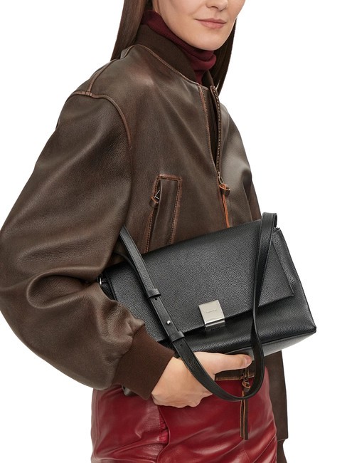 CK PLAQUE Mittelgroße Umhängetasche pvh schwarz - Damentaschen