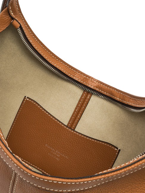 NORMA Umhängetasche aus Leder Karamell - Damentaschen