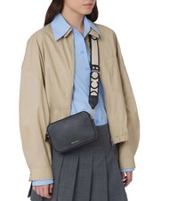 COCCINELLE TEBE Schultertasche aus strukturiertem Leder Sangria - Damentaschen - 5