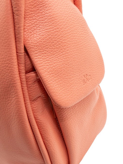 TRIO  Rucksack aus gehämmertem Leder Lachs - Damentaschen