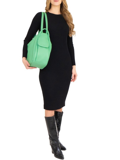 TRIO  Rucksack aus gehämmertem Leder Grün - Damentaschen