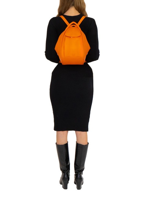 TRIO  Rucksack aus gehämmertem Leder orange - Damentaschen