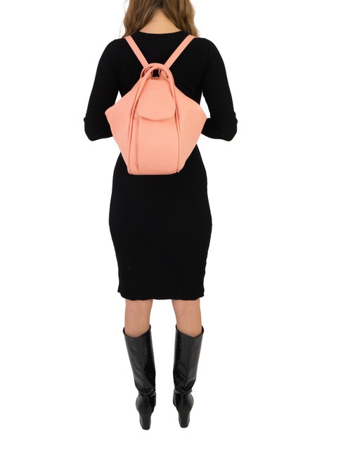 TRIO  Rucksack aus gehämmertem Leder altrosa - Damentaschen