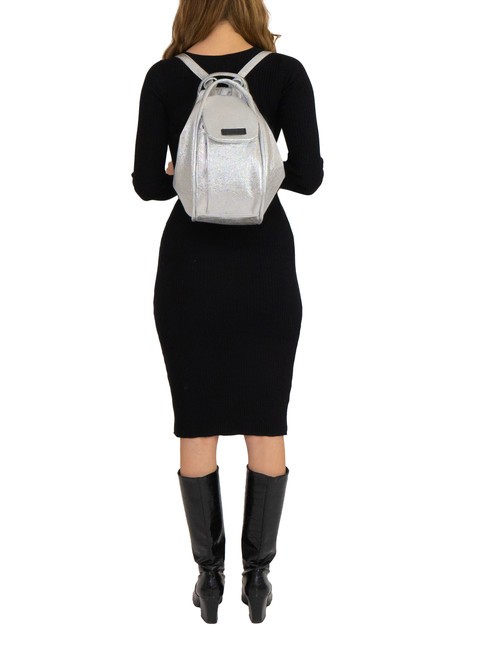 TRIO Rucksack aus Metallic-Leder Silber - Damentaschen