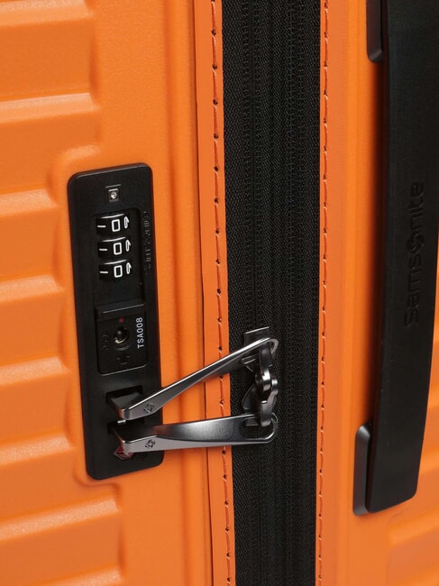 INTUO Großer erweiterbarer Trolley Aprikose - Harte Trolleys