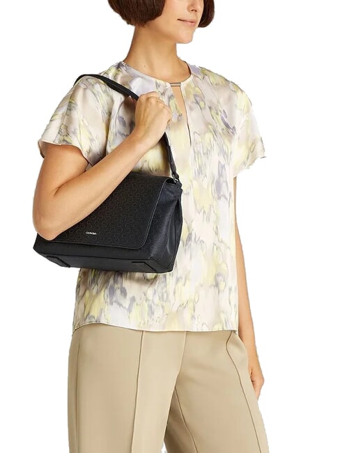 CK MUST Umhängetasche mit Überschlag ck schwarz - Damentaschen