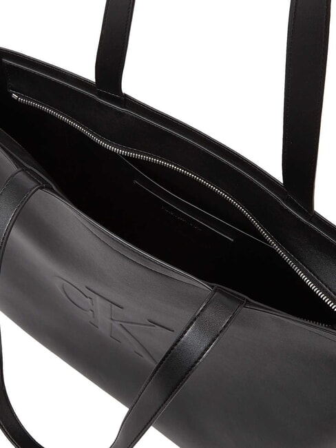 SCULPTED Slim Umhängetasche auf Schwarz - Damentaschen