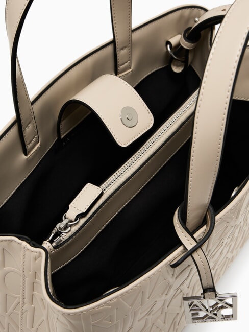 LOGO EMBOSSED Handshopper, mit Schultergurt Schlucht - Damentaschen