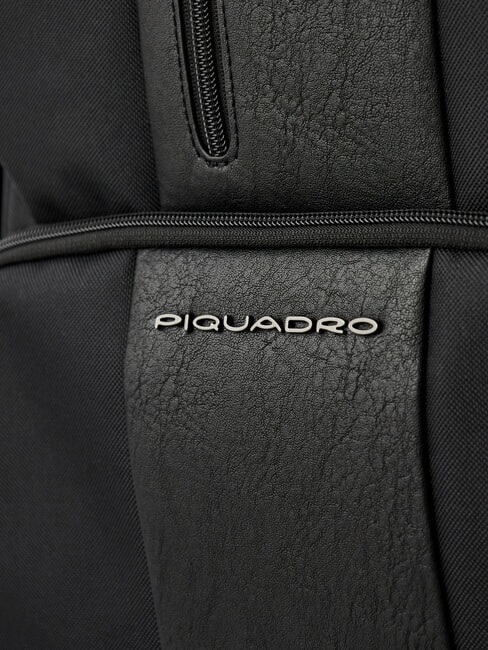 BRIEF ECOLOGICA TECH Rucksack aus recyceltem Stoff mit USB-Platte, 15,6-Zoll-Laptophalter Schwarz - PC-Rucksäcke