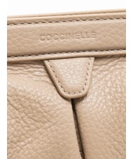 COCCINELLE DILETTA SOFT Clutch aus gehämmertem Leder Puderrosa - Damentaschen - 5