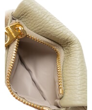 COCCINELLE SOFTY Kartenetui aus gehämmertem Leder Seladongrün - Brieftaschen Damen - 4