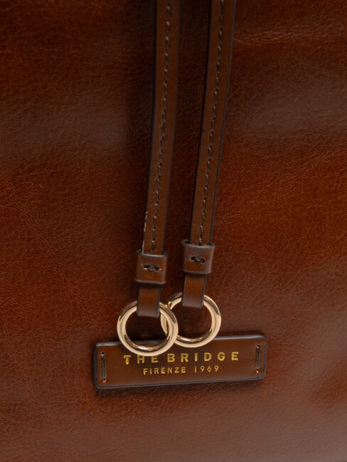 CARLOTTA Umhängetasche aus Leder mit Taschen BRAUN - Damentaschen