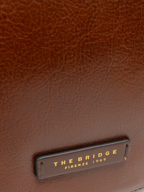 LUCIA Kleine Umhängetasche aus Leder BRAUN - Damentaschen