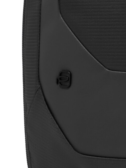 S140 Reiserucksack für 15,6" Laptop Schwarz - PC-Rucksäcke