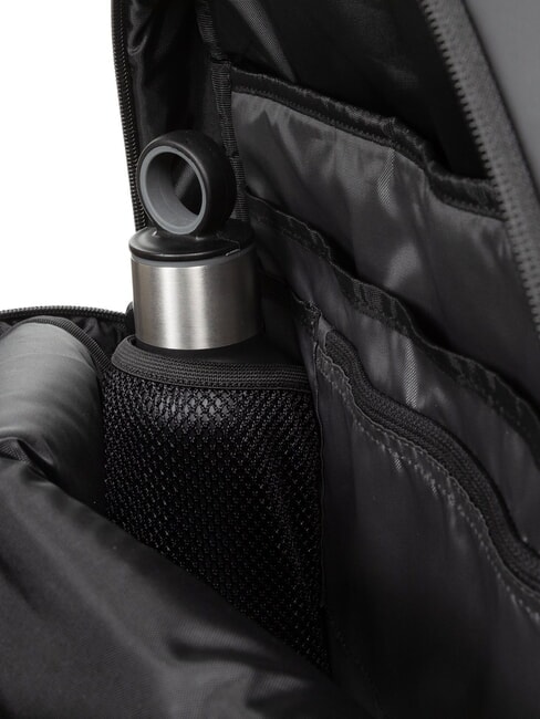 TECUM TOTE CNNCT F Rucksack mit Wasserflaschenfach, Laptophalter Mattschwarz - PC-Rucksäcke