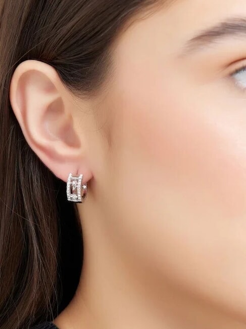 IN THE SKY Creolen mit Zirkonia gearbeitet SILBER - Ohrringe