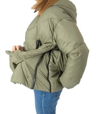 CANADIAN EUGENIE Kurze Satin-Daunenjacke mit Kapuze Olivennacht - Daunenjacken f&uuml;r Damen - 3
