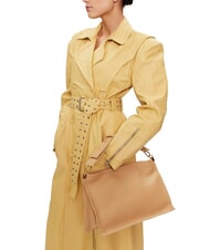 COCCINELLE SNIP Umhängetasche aus gehämmertem Leder fre.beige/sunri - Damentaschen - 4