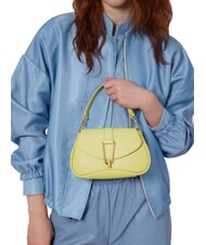 COCCINELLE HIMMA Minitasche aus strukturiertem Leder Kalkwäsche - Damentaschen - 5