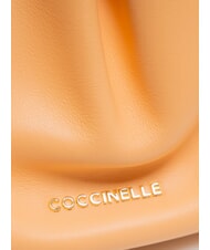 COCCINELLE DRAP SMOOTH Nappaledertasche mit Kette - Damentaschen