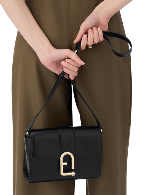 URBAN Kleine Umhängetasche aus Leder Schwarz - Damentaschen