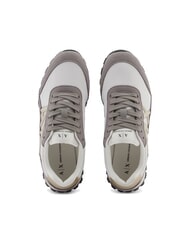 ARMANI EXCHANGE DROP MICROSUEDE Sneaker mit seitlichem Logo brauner Bass + cremefarben - Damenschuhe - 3