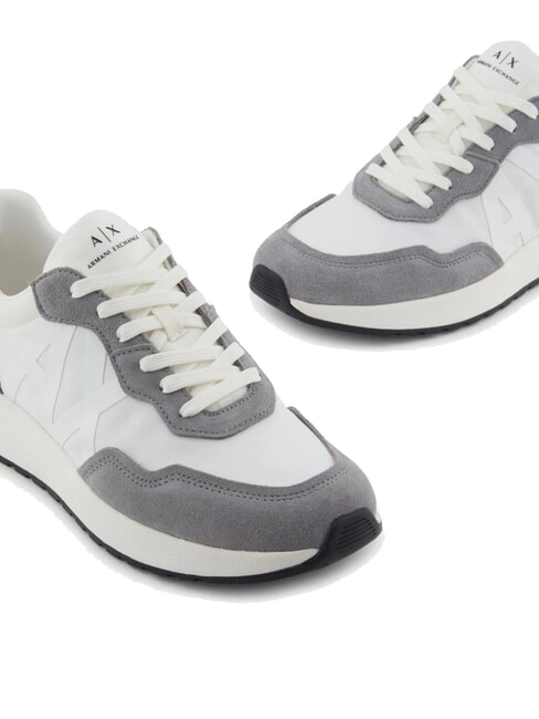 A|X Sneaker mit seitlichem Maxi-Logo neutrales Grau + gebrochenes Weiß - Herrenschuhe