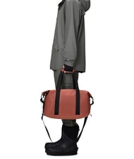 RAINS HILO WEEKEND  Reisetasche mit Schultergurt Ehre - Reisetaschen - 3