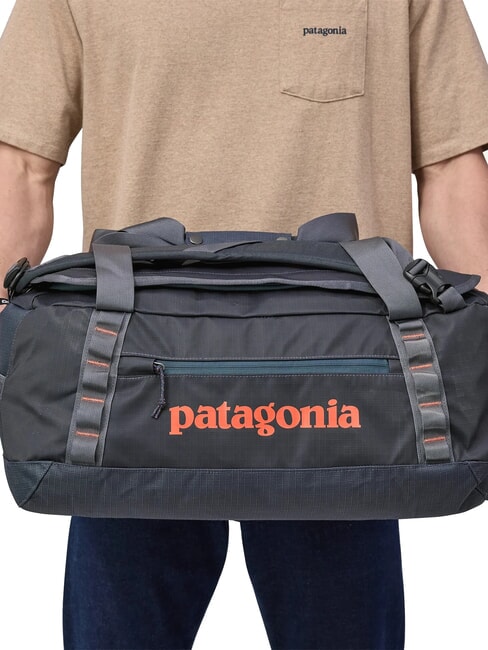 BLACK HOLE 55L Reiserucksack edles Grau - Reisetaschen