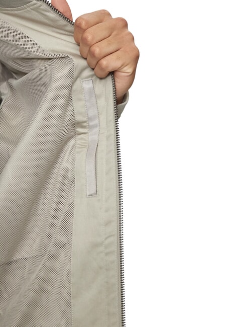 CK Bomberjacke aus Stretch-Satin Londoner Nebel - Herrenjacken