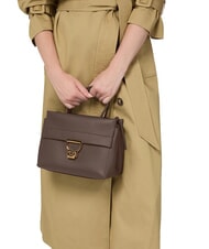 COCCINELLE ARLETTIS Handtasche aus gehämmertem Leder Johannisbeere - Damentaschen - 5