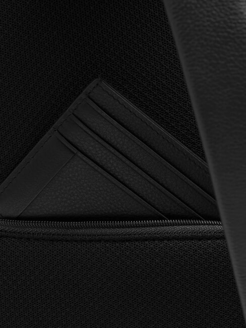 W137 One-Shoulder-Rucksack aus Leder Schwarz - PC-Rucks&auml;cke